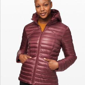 Luluemon Pack It Down Jacket with bag shown in pic